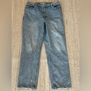 Abercrombie & Fitch Curve Love 90s Ultra High Rise light wash Straight leg Jeans
